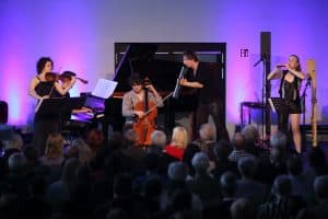 Spark - die klassische Band: Viktoria Kaunzner (Violine/Viola), Arseni Sadykov (Klavier), Victor Plumettaz (Cello), Daniel Koschitzki und Andrea Ritter (Flöten)