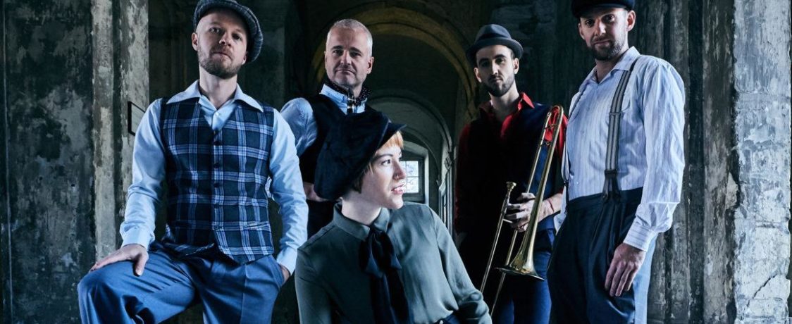 Marina & The Kats, Foto: Max Parovksy